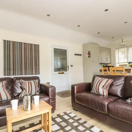 Rivercrest * Looe