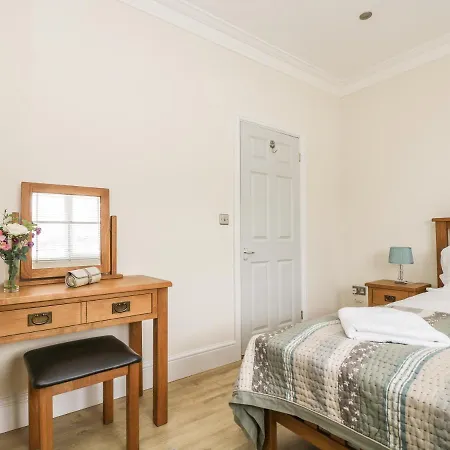 Holiday home Rivercrest *